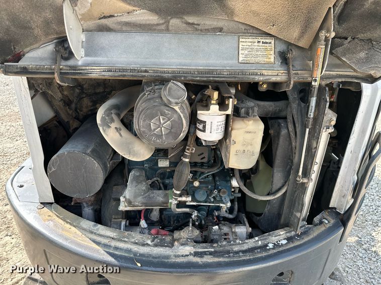 image for item MB9587 2014 Bobcat E32  mini excavator