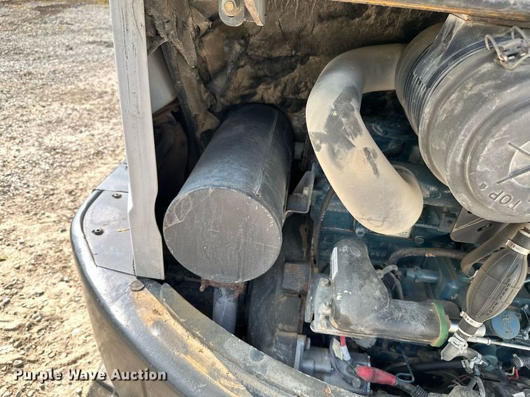 image for item MB9587 2014 Bobcat E32  mini excavator