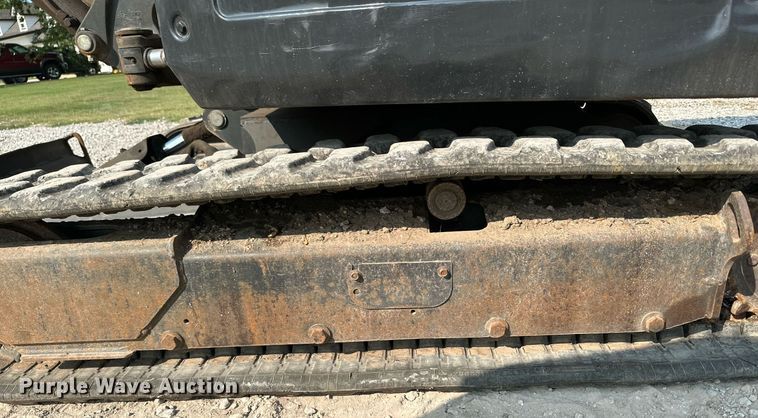 image for item MB9587 2014 Bobcat E32  mini excavator