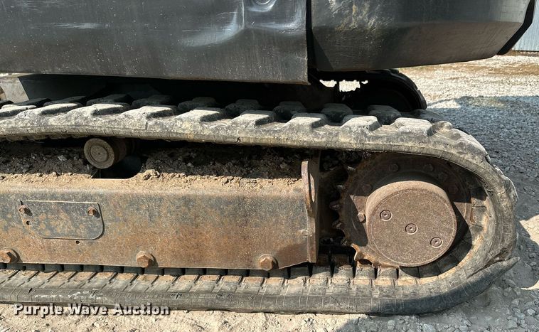 image for item MB9587 2014 Bobcat E32  mini excavator