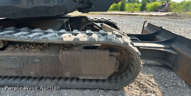 image for item MB9587 2014 Bobcat E32  mini excavator