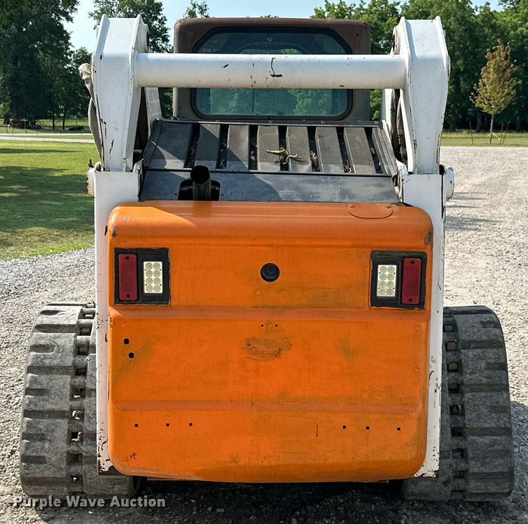image for item MB9588 2006 Bobcat T300  tracked skid steer loader