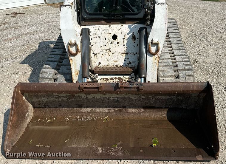 image for item MB9588 2006 Bobcat T300  tracked skid steer loader