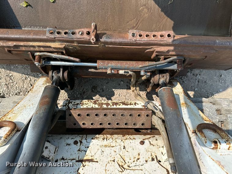 image for item MB9588 2006 Bobcat T300  tracked skid steer loader