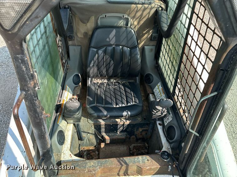 image for item MB9588 2006 Bobcat T300  tracked skid steer loader