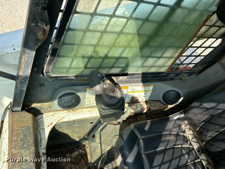 image for item MB9588 2006 Bobcat T300  tracked skid steer loader