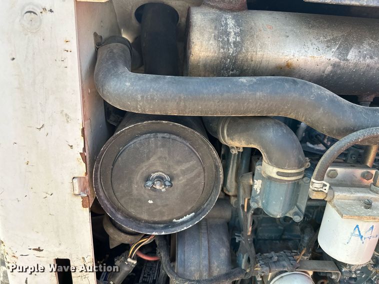 image for item MB9588 2006 Bobcat T300  tracked skid steer loader