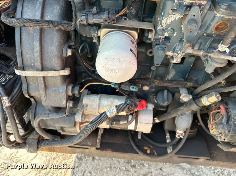 image for item MB9588 2006 Bobcat T300  tracked skid steer loader