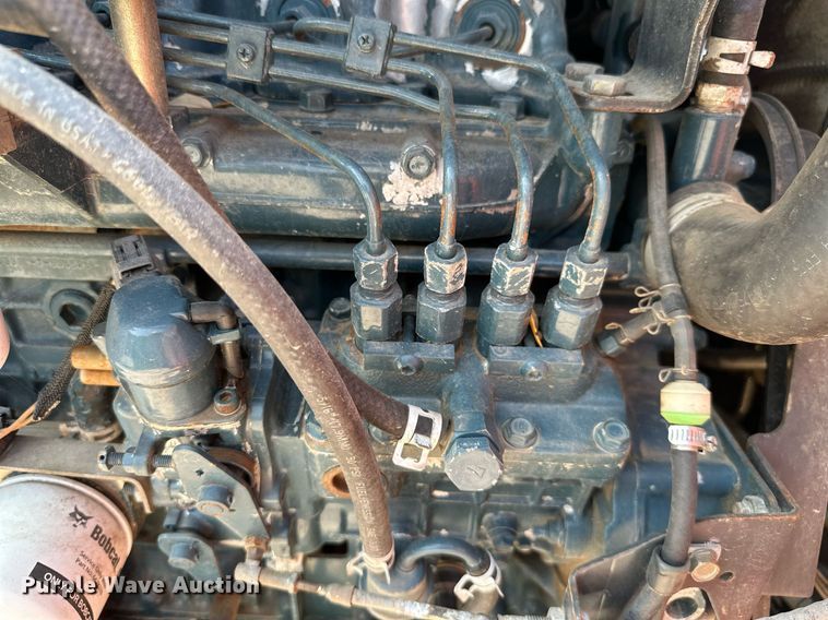 image for item MB9588 2006 Bobcat T300  tracked skid steer loader