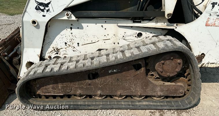 image for item MB9588 2006 Bobcat T300  tracked skid steer loader