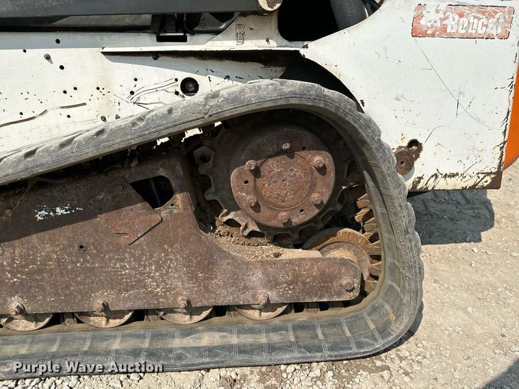 image for item MB9588 2006 Bobcat T300  tracked skid steer loader