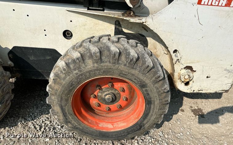 image for item MB9589 2004 Bobcat S185  skid steer loader