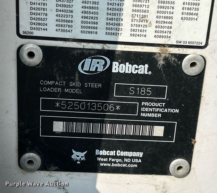 image for item MB9589 2004 Bobcat S185  skid steer loader