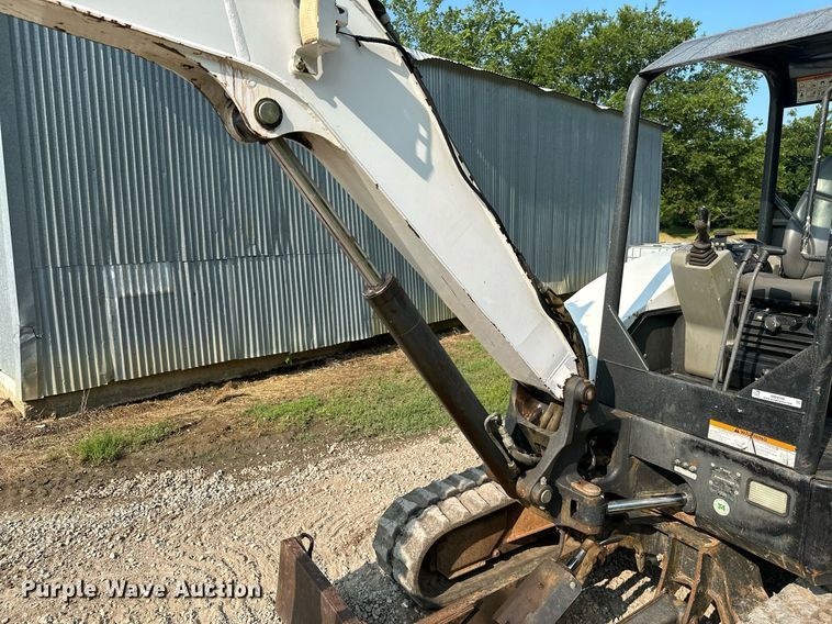 image for item MB9590 2013 Bobcat E42  mini excavator