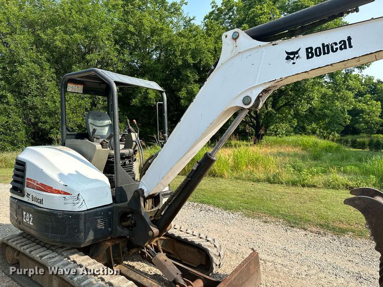 image for item MB9590 2013 Bobcat E42  mini excavator