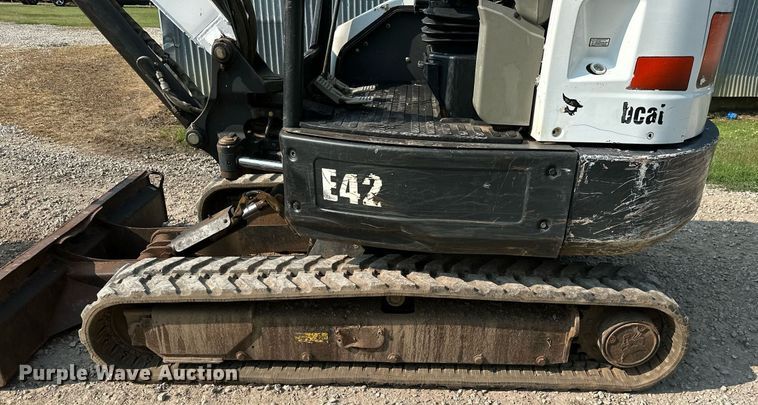 image for item MB9590 2013 Bobcat E42  mini excavator