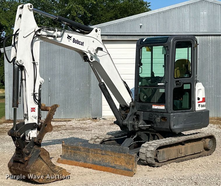 image for item MB9591 2011 Bobcat E42  mini excavator