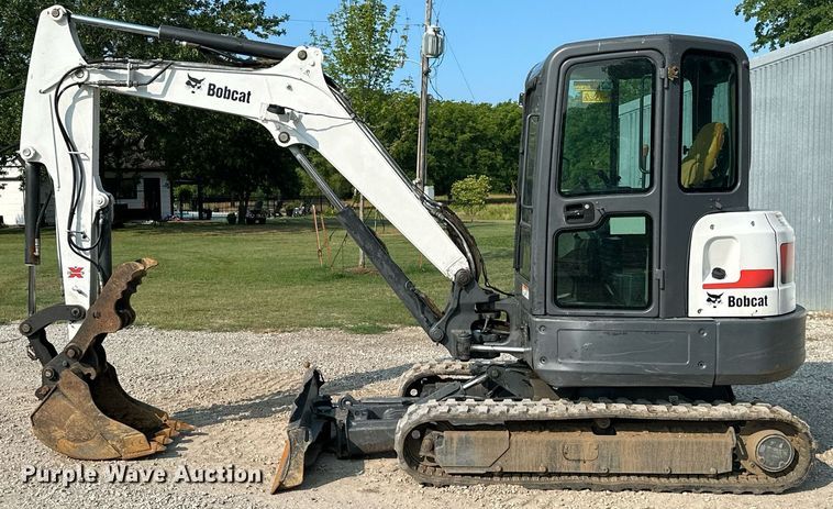 image for item MB9591 2011 Bobcat E42  mini excavator