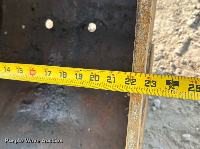 image for item MB9591 2011 Bobcat E42  mini excavator