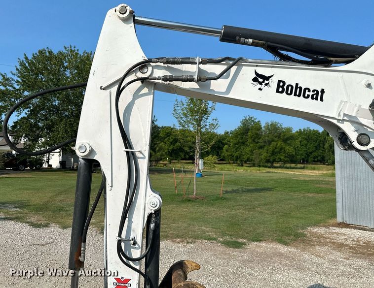 image for item MB9591 2011 Bobcat E42  mini excavator