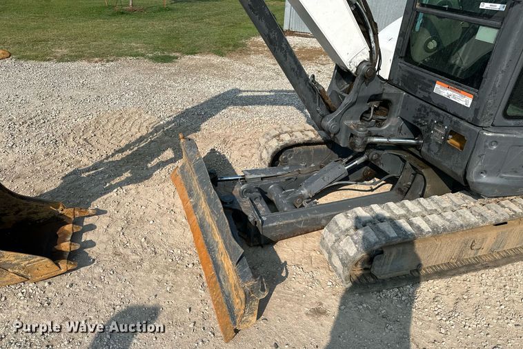 image for item MB9591 2011 Bobcat E42  mini excavator