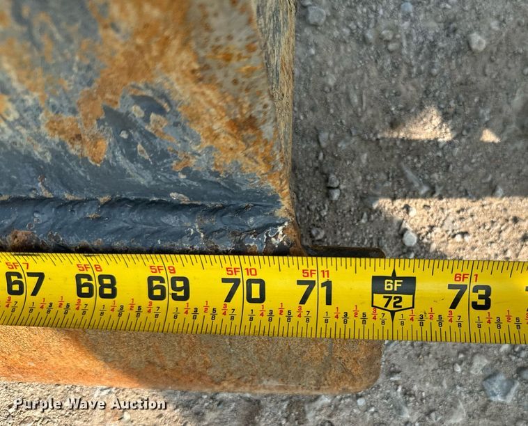 image for item MB9591 2011 Bobcat E42  mini excavator