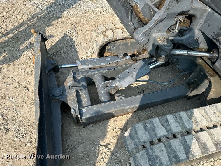 image for item MB9591 2011 Bobcat E42  mini excavator