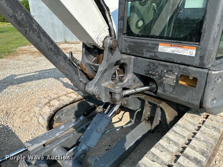 image for item MB9591 2011 Bobcat E42  mini excavator