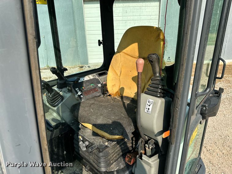 image for item MB9591 2011 Bobcat E42  mini excavator