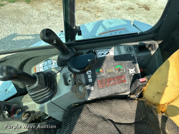 image for item MB9591 2011 Bobcat E42  mini excavator