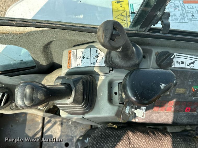 image for item MB9591 2011 Bobcat E42  mini excavator