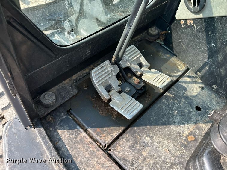 image for item MB9591 2011 Bobcat E42  mini excavator