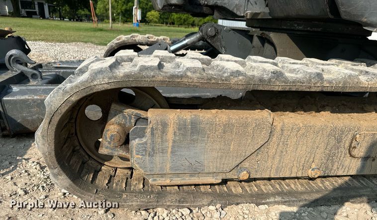 image for item MB9591 2011 Bobcat E42  mini excavator