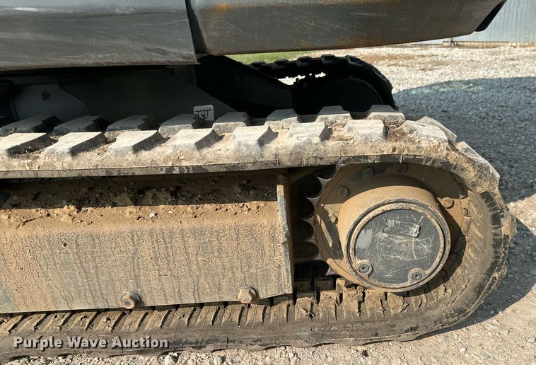 image for item MB9591 2011 Bobcat E42  mini excavator