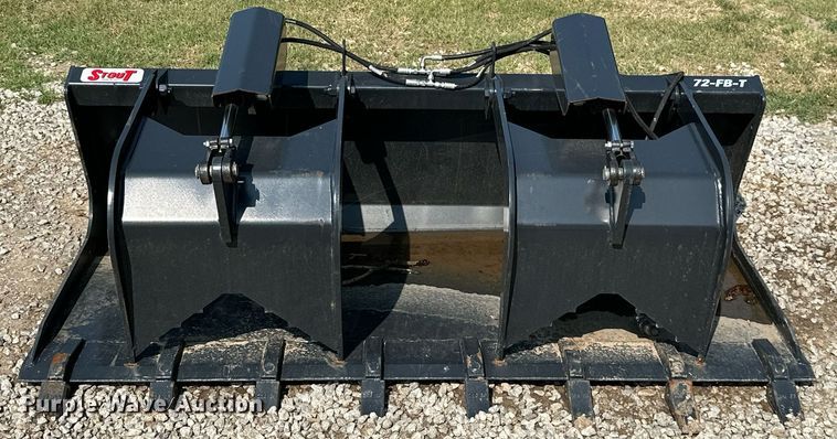 image for item MB9594 Bobcat 72-FB-T  72"W skid steer grapple bucket