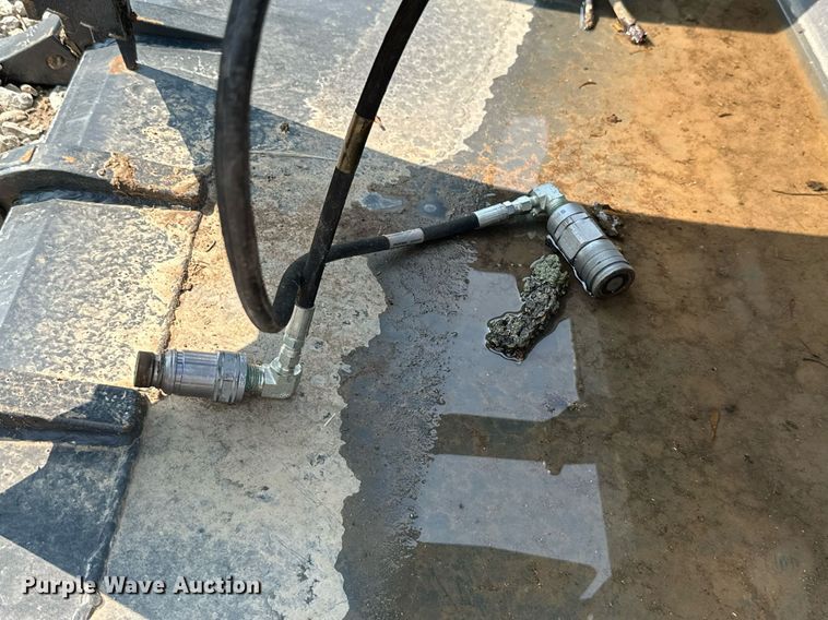 image for item MB9594 Bobcat 72-FB-T  72"W skid steer grapple bucket