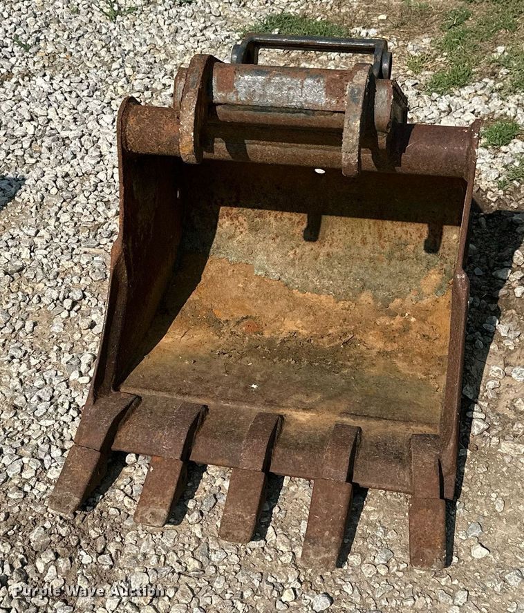 image for item MB9595 2016 Geith MX3HD  22"W excavator bucket