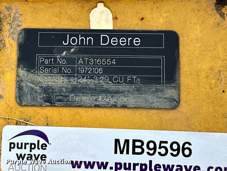 image for item MB9596 (2) John Deere excavator buckets