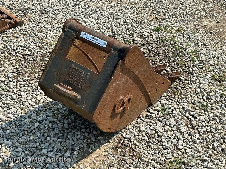 image for item MB9597 CP  14"W excavator bucket