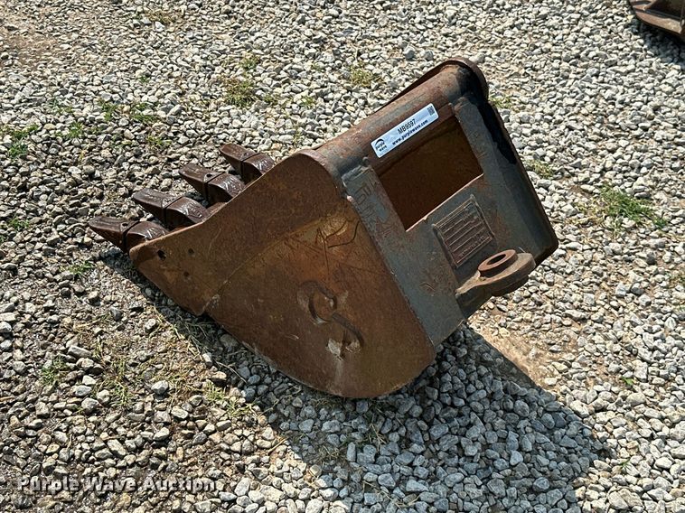image for item MB9597 CP  14"W excavator bucket