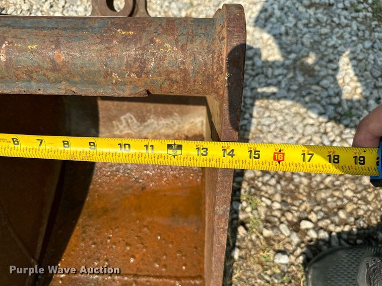 image for item MB9597 CP  14"W excavator bucket