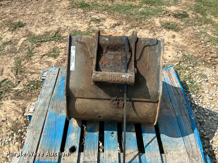 image for item MB9600 Bobcat  24"W excavator bucket