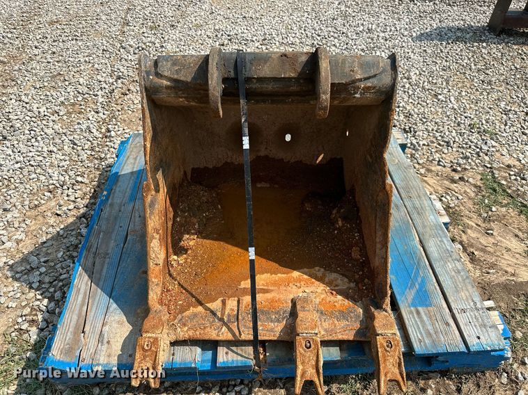 image for item MB9600 Bobcat  24"W excavator bucket
