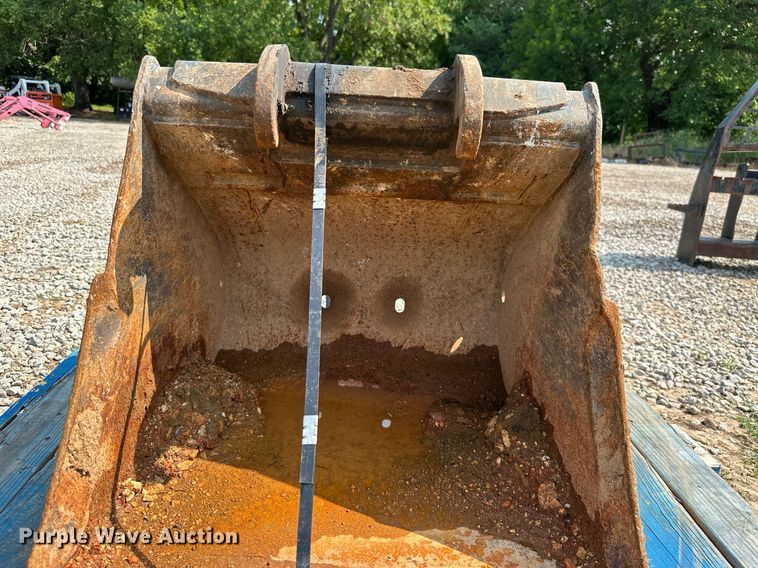 image for item MB9600 Bobcat  24"W excavator bucket
