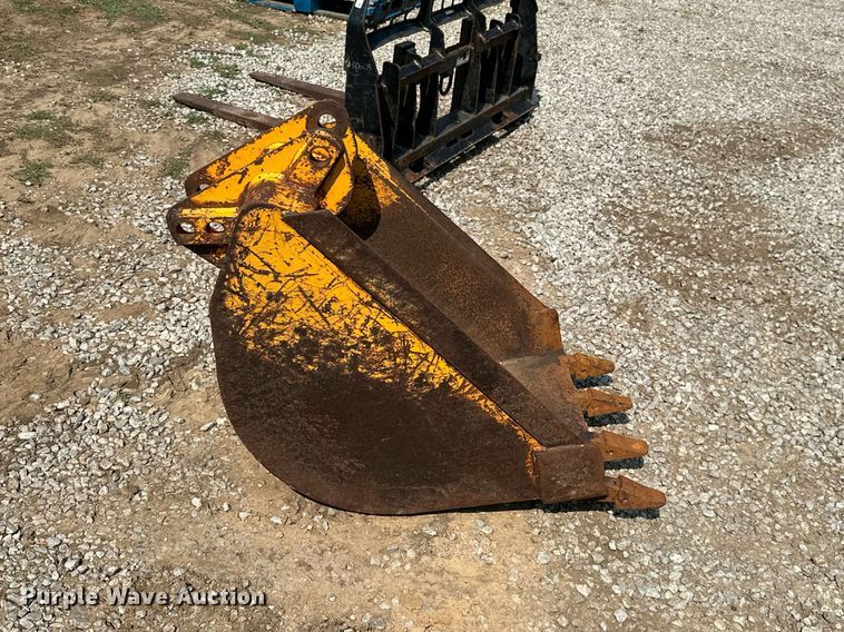 image for item MB9602 22"W excavator bucket