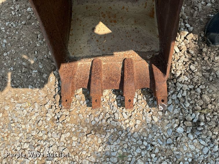 image for item MB9603 16"W excavator bucket