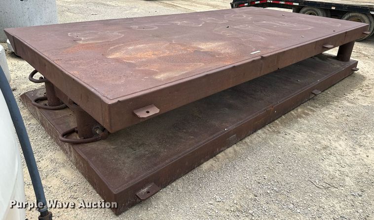 image for item MB9617 Trench box