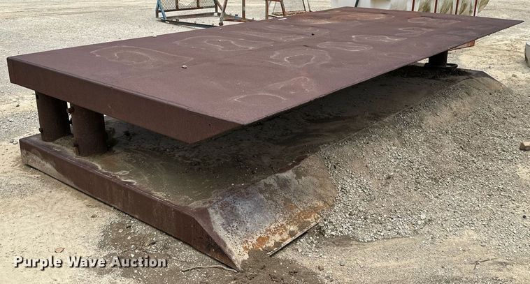 image for item MB9617 Trench box