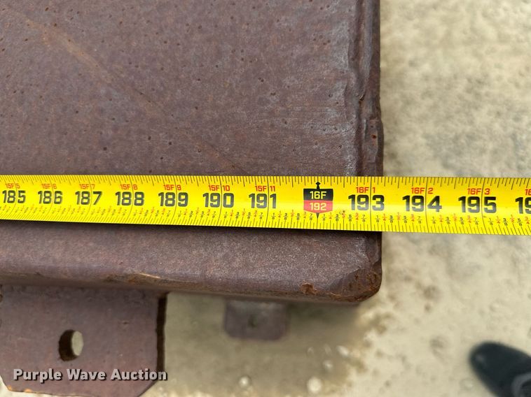 image for item MB9617 Trench box