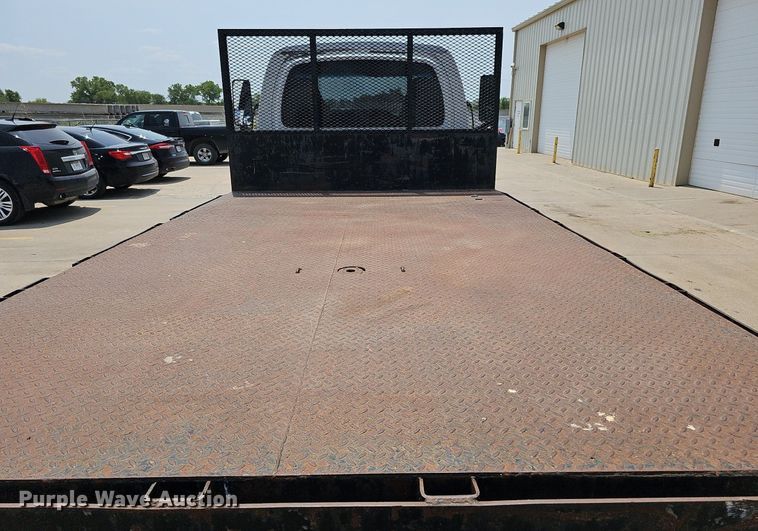 image for item MD9870 2006 GMC C4500  flatbed truck